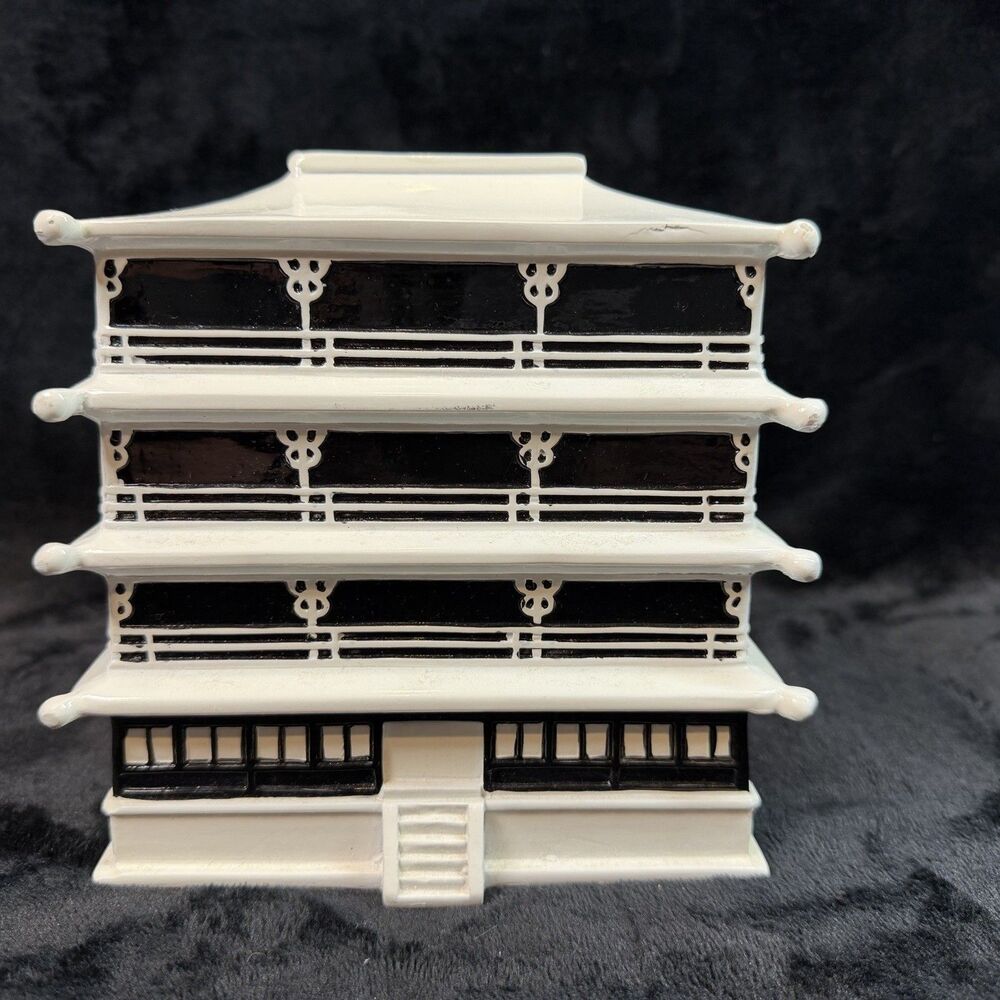 Crate & Barrel Pagoda Black & White Ceramic and Resin Tissue Box Holder Rare